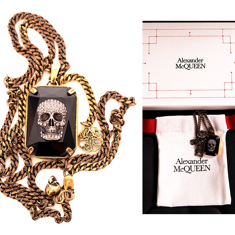【ALEXANDER MCQUEEN】ソブリンクリスタル スカルネックレス NEW $590 ALEXANDER MCQUEEN Gold Tone Brass SKULL LOGO SKULL