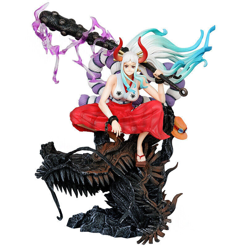 Anime One Piece Yamato With a Crouching Head Figure PVC