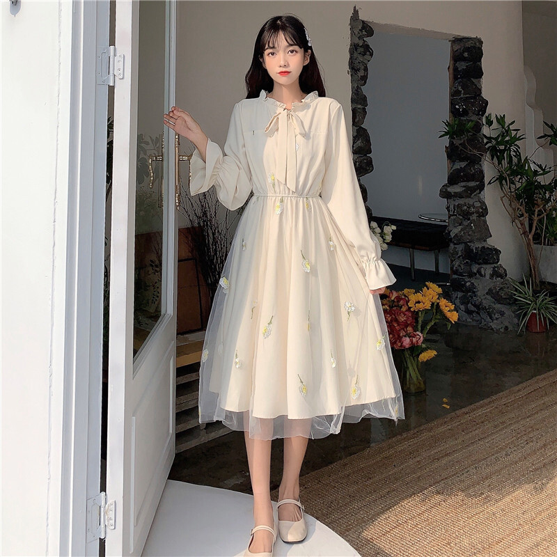 Women Mesh Dress Floral Embroidery Puff Sleeve Bow Ruffle Midi Retro Fashion