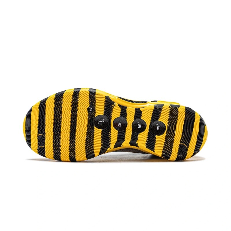 Pre-owned Li-ning Way Of Wade 10｜caution｜men's Competition Basketball Shoes Abas115-10 In Yellow