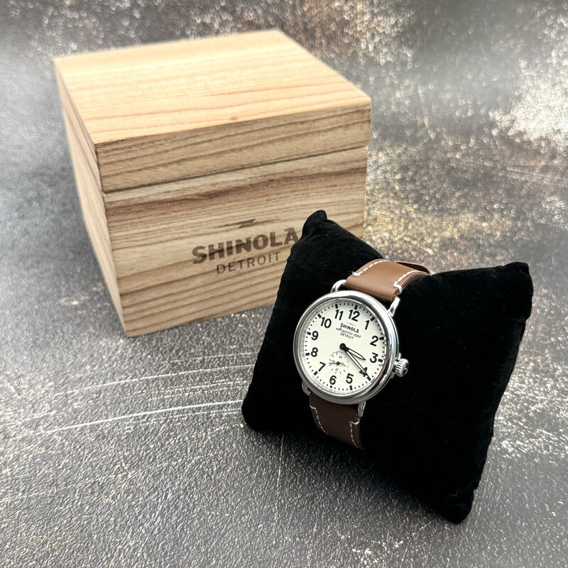Pre-owned Shinola The Runwell Classic Cream Dial Dark Brown Leather Strap Watch 41mm
