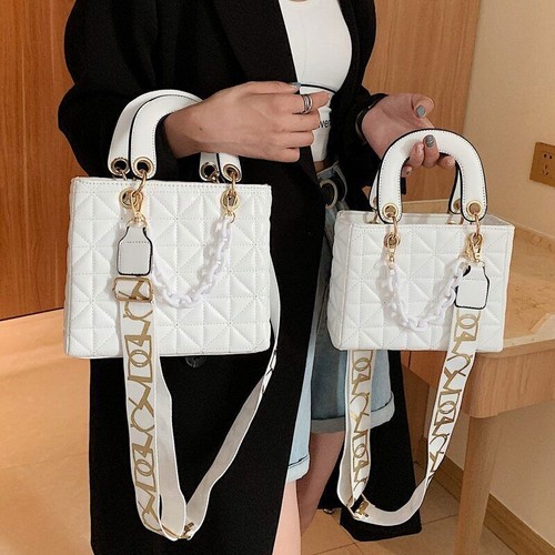 ショルダーバッグ・ポシェット ETRO Woman Crossbody bags White WP1B0001AE229 W1889 Luxury Designer Crossbody Bag Women Handbag Fashion Wide