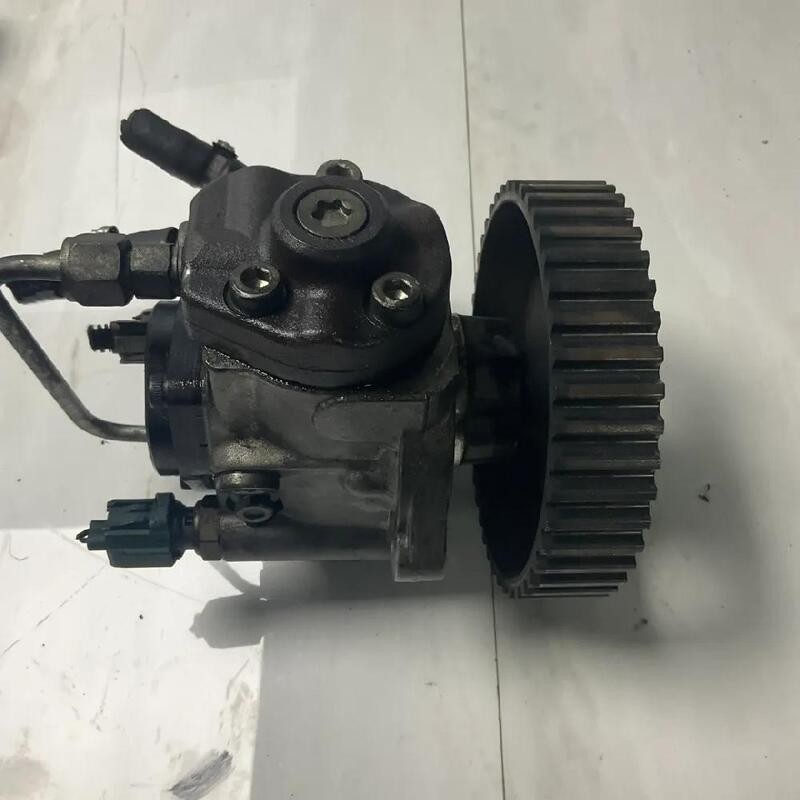 55586501 POMPA INIEZIONE OPEL ASTRA (A04) (01/04>03/11<) 1.7 16V 8-98103028-1