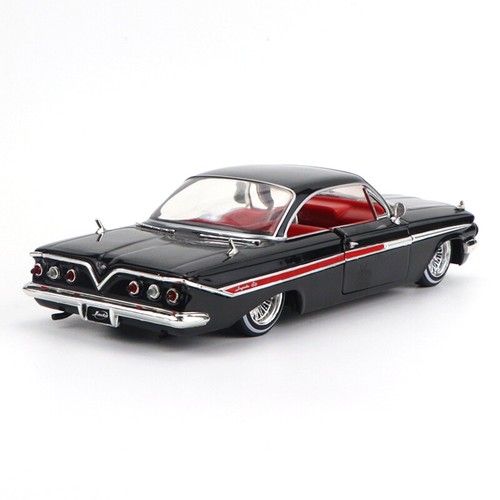 1/24 JADA 1961 CHEVY IMPALA LOWRIDER SERIES STREET LOW DIECAST
