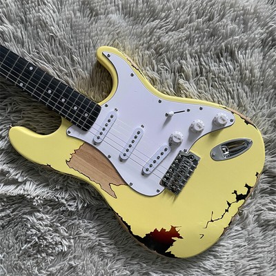 Relic ST Electric Guitar 6 String 3-Tone Sunburst S-S-S Pickups Chrome Hardware