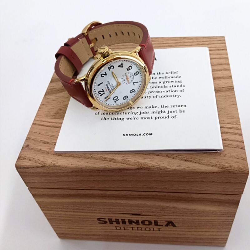 Pre-owned Shinola Runwell Gold Case With Brown Leather Strap Men & Women Watch 41mm