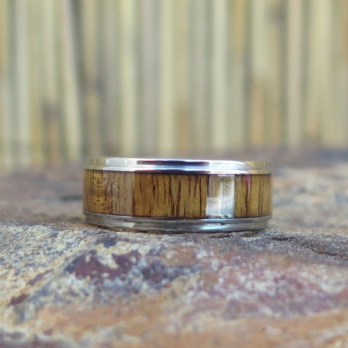 Genuine-Hawaiian-Koa-Wood-Inlay-Titianium-Wedding-Ring-Band-8mm-TWR-1005-IW
