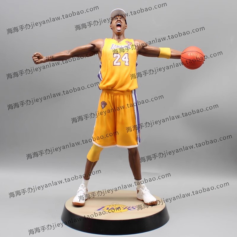 Kobe Bryant フィギュア 背番号8 Kobe Bryant - Yellow & Purple 