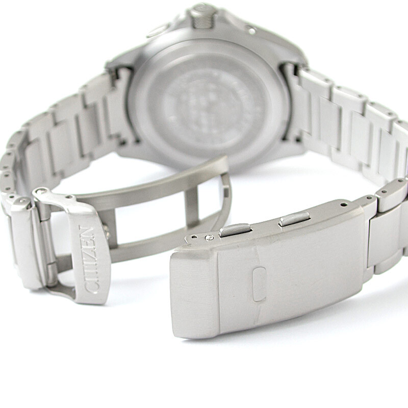 Pre-owned Citizen Promaster Land Pmd56-2951 Titanium Eco-drive Solar Watch Green Dial 39mm