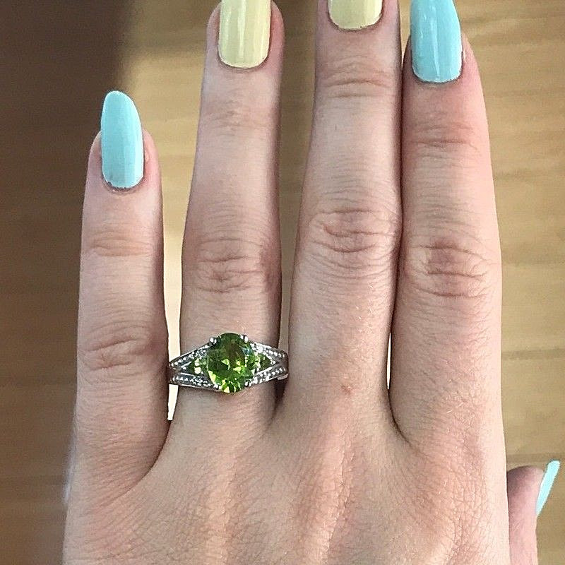 Pre-owned Jewelry By Arsa 3.6 Ctw Natural Green Peridot Diamond Solid 14k White Gold 3-stone Cocktail Ring