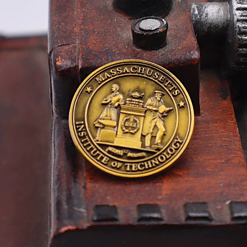 MIT Lapel Pin /Massachusetts Institute of Technology / 30mm /