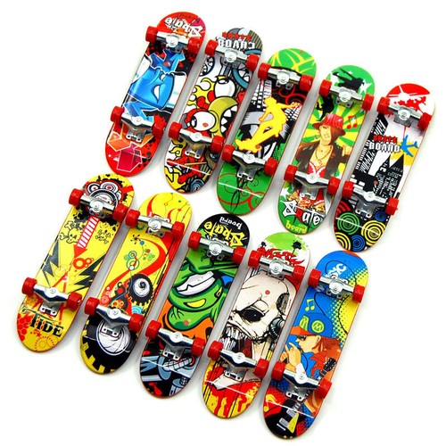 Toy Deck Truck Finger Board Skate Park Boy Kid Children Gift