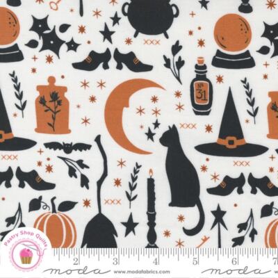 Moda SPELLBOUND 43140 11 Cream SWEETFIRE ROAD Quilt Fabric HALLOWEEN cats pumpki