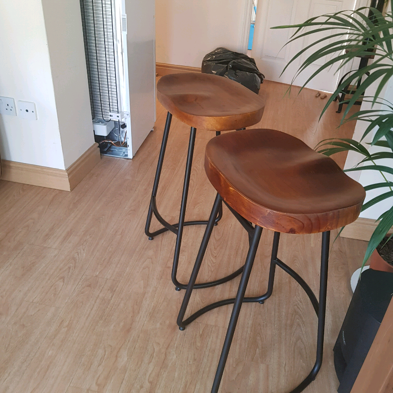 2 beautiful sold dark wood bar stools in Bawtry, South Yorkshire