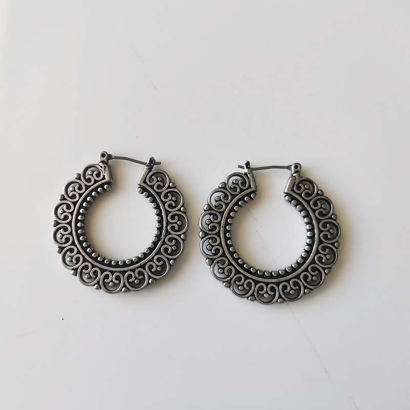 New Premier Designs Floral Hoop Earrings Gift Vintage Lady Party