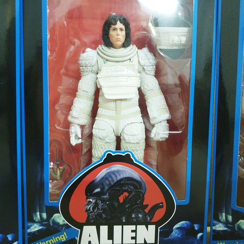 NECA Alien Ripley Compression Suit 7