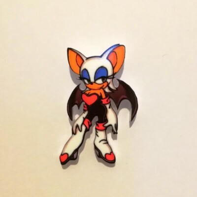 Sonic the Hedgehog - Rouge the bat pin badge - modern - full character pose