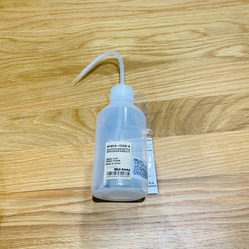 MUJI Polyethylene  Bottle With Spray Head / Curved Nozzle 300ml/500ml