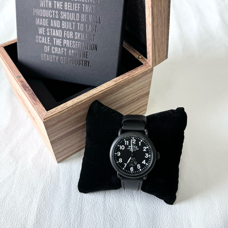 Pre-owned Shinola Runwell Black Dial Black Leather Strap Mens Quartz Watch 41mm