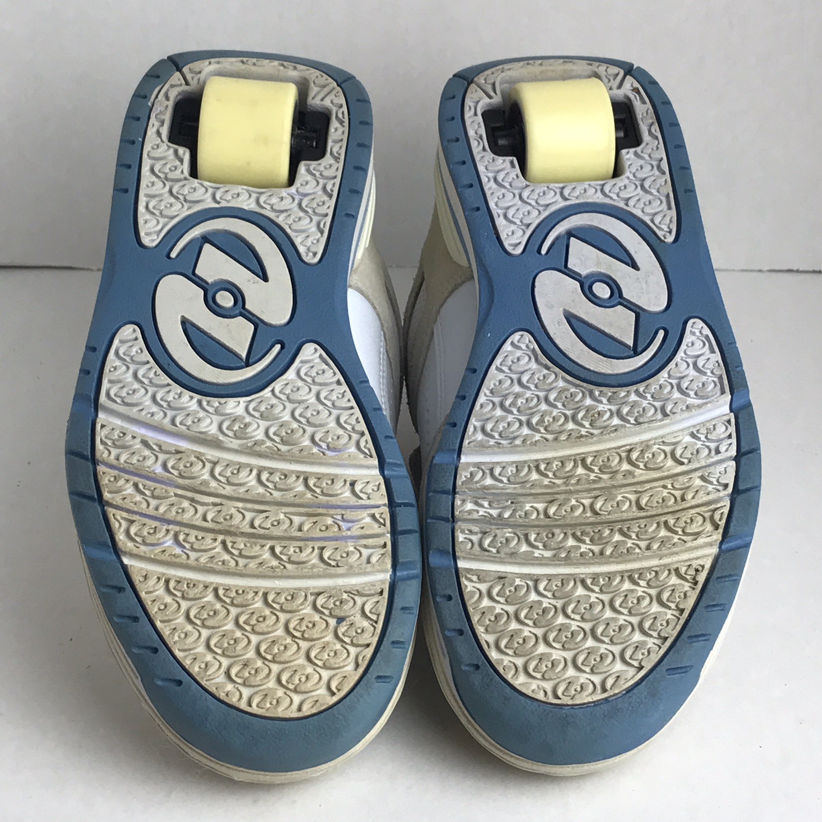 HEELYS Unisex Single Wheel Skate Shoe Girls 3 Boys 2 White Blue