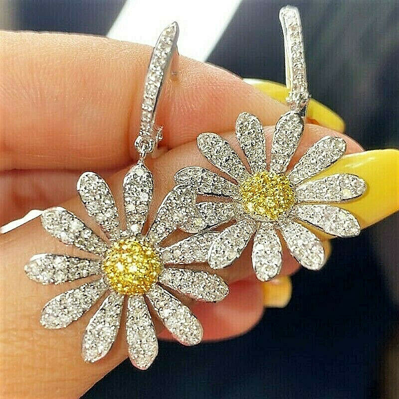 Sparkling DAISY Yellow FLOWER Yellow Rhinestone Betsey Johnson Dangle Earrings