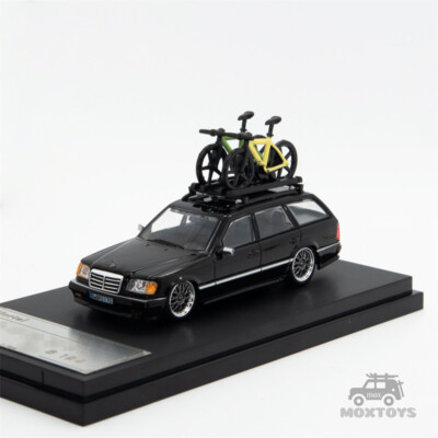 Mortal 1:64 MB S124 Black/White Diecast Model Car