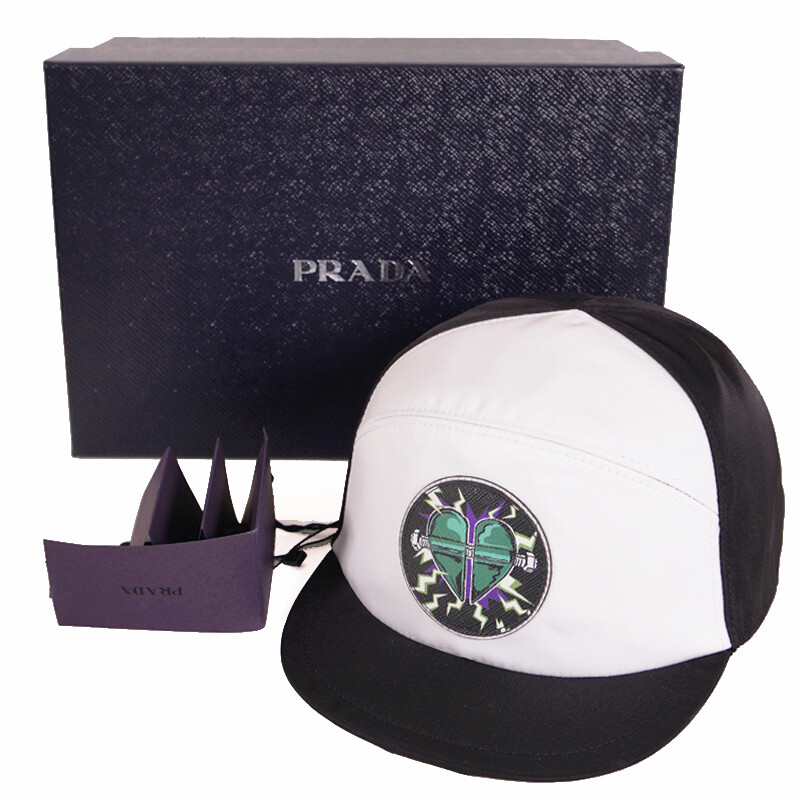 専用品‼️PRADA  FRANKENSTEIN ロゴプレートナイロンキャップ PRADA - プラダ FRANKENSTEIN ロゴプレートナイロンキャップ