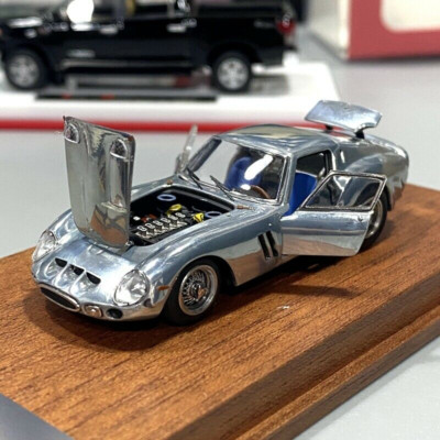 PGM 1:64 Ferrari 250GTO Silver Plating Limited Diecast Car Model Regular Version