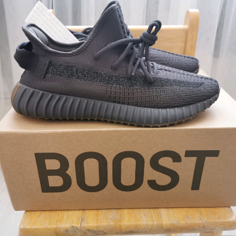 yeezy cinder original