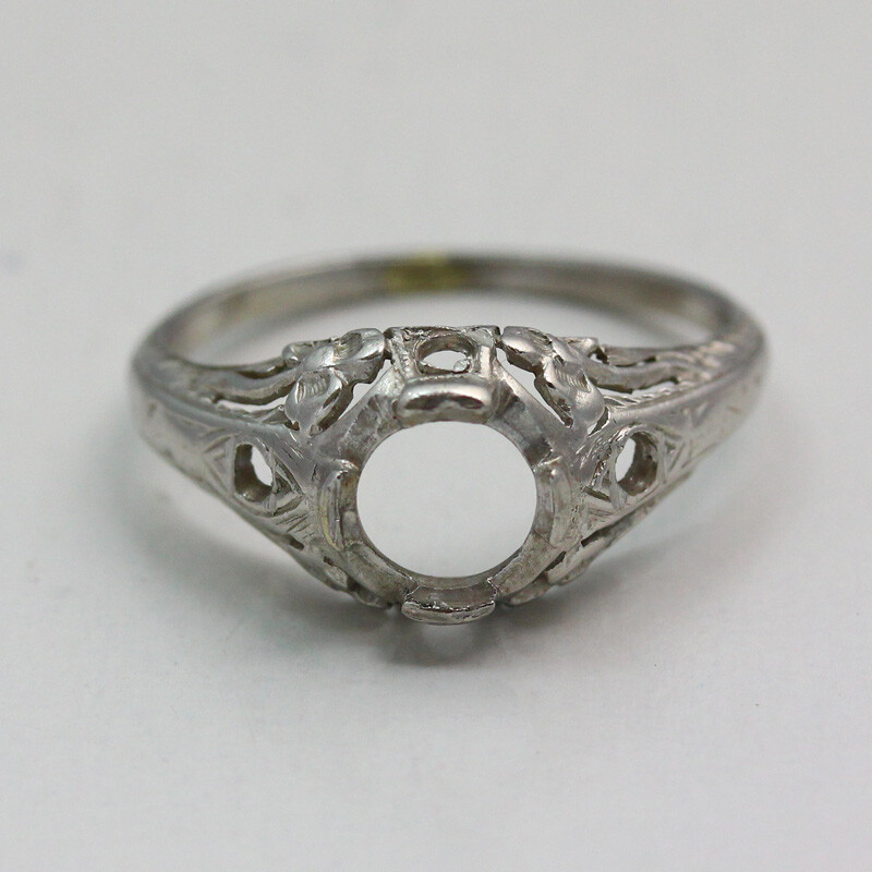 Vintage 18K White Gold Floral Design 4.5mm Round Empty Mounting Ring - Size 5.5