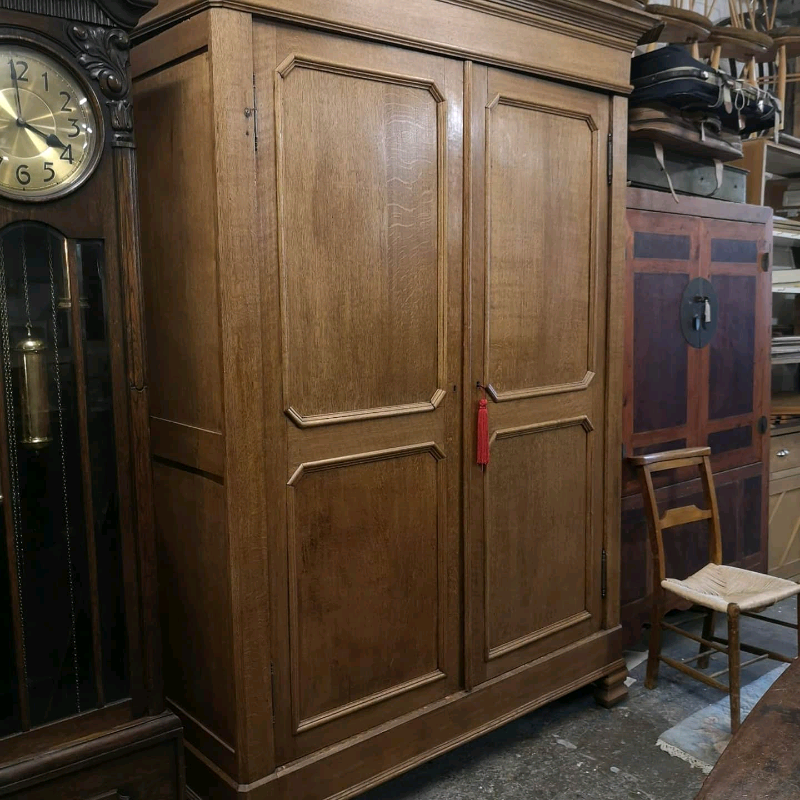 Huge vintage oak breakdown wardrobe in Southville, Bristol Gumtree