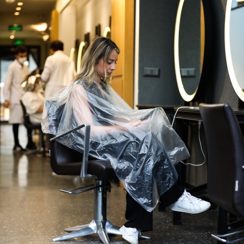 PPE Disposable Clear Hairdressing Barber Client Long Gowns 50 pcs