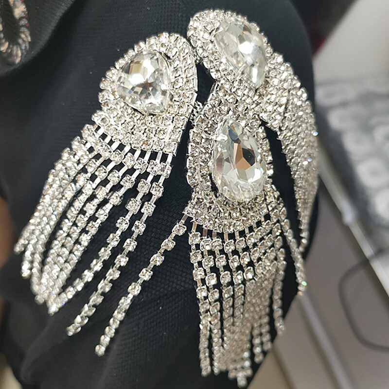 1 Pair DIY Shiny Crystal Tassel Epaulet Shoulder Board Brooches Punk Accessory