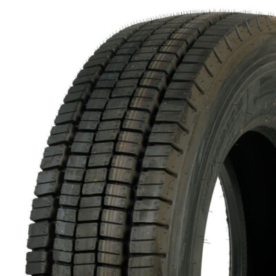 New Dunlop SP444 215/75R17.5  126/124 M DRIVE TYRE, 