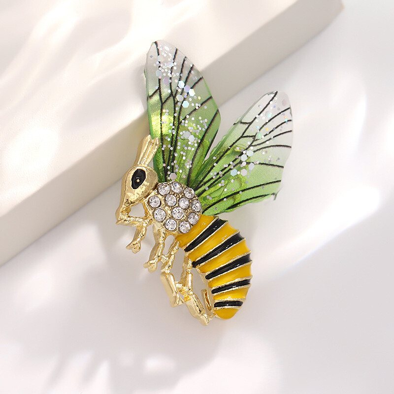 Flying Butterfly Wings Brooch For Women Rhinestone Animal Butterfly ...