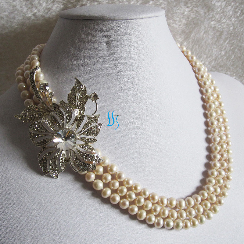 [VVV] 韓国☆High Teen Daisy Fresh Water Pearl Necklace ☆BABYMONSTER ローラ 着用！！【VVV】HIGHTEEN DAISY FRESH