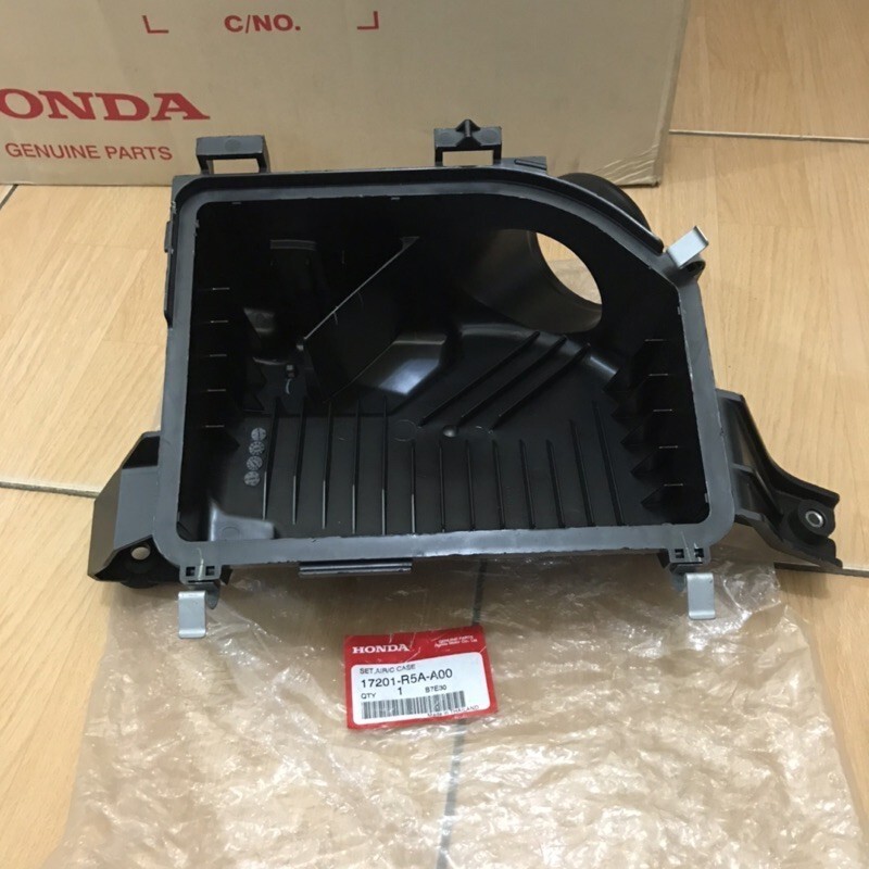 Genuine Lower Air Filter Housing 13-17 2.4L Honda CR-V 17201-R5A-Z00 Thailand