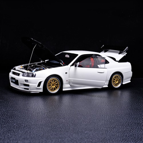 【WEB限定】Nissan Skyline  White With Engine Nissan Skyline GT-R R34 Z-Tune Pearl White 1:64 by