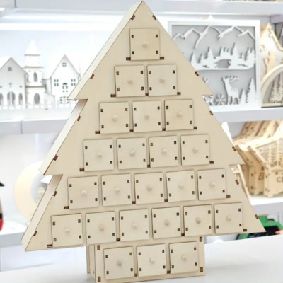 Dice a Day Premium Advent Countdown Calendar 24Day Wooden Tree