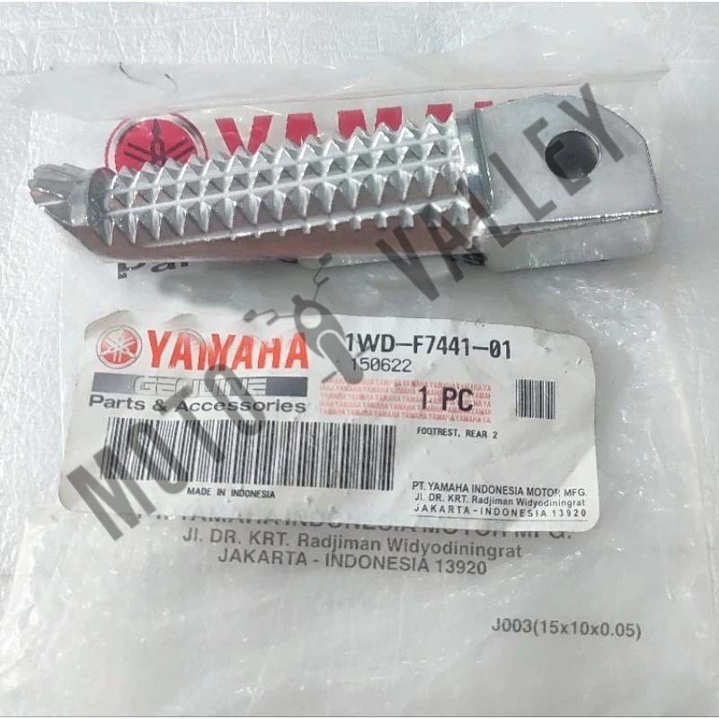 Genuine Parts Yamaha YZF R3/MT-03 2015-2025 Rear RIGHT Footstep 1WD-F7441-01