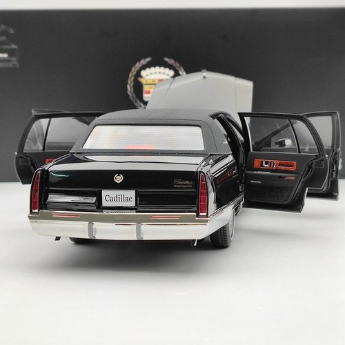 Cadillac Fleetwood Brougham キャデラック 1/18 Cadillac Fleetwood Brougham キャデラック 1/18