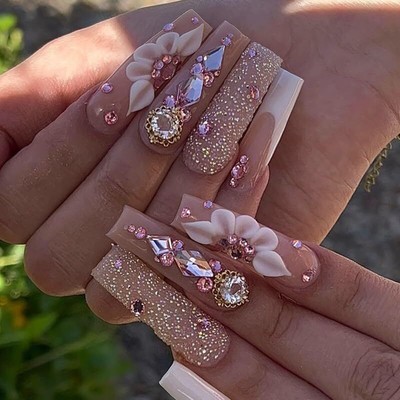 Long Press on Nails Coffin Fake Nails Pink False Nails 3D Charm White Style M