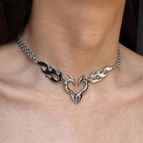 Choker Halskette Mit Stacheligem Herz Motiv Edelstahl Punk Hip Hop Kette