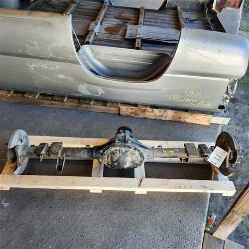 Used Rear Axle Assembly Rear fits: 2021 Chevrolet Silverado 1500 pickup 9.50