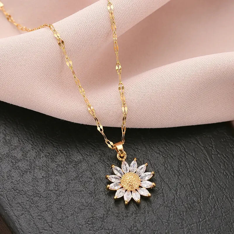 Pendant Necklace Shiny Golden Sunflower Women Zircon Fashion