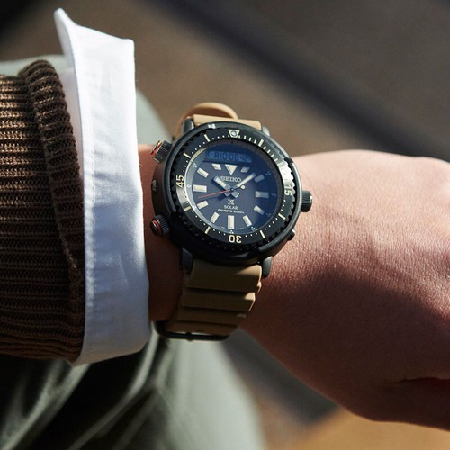 Pre-owned Seiko Prospex Tuna Snj029p1 Solar Men Watch Diver Urban Safari Arnie Brown