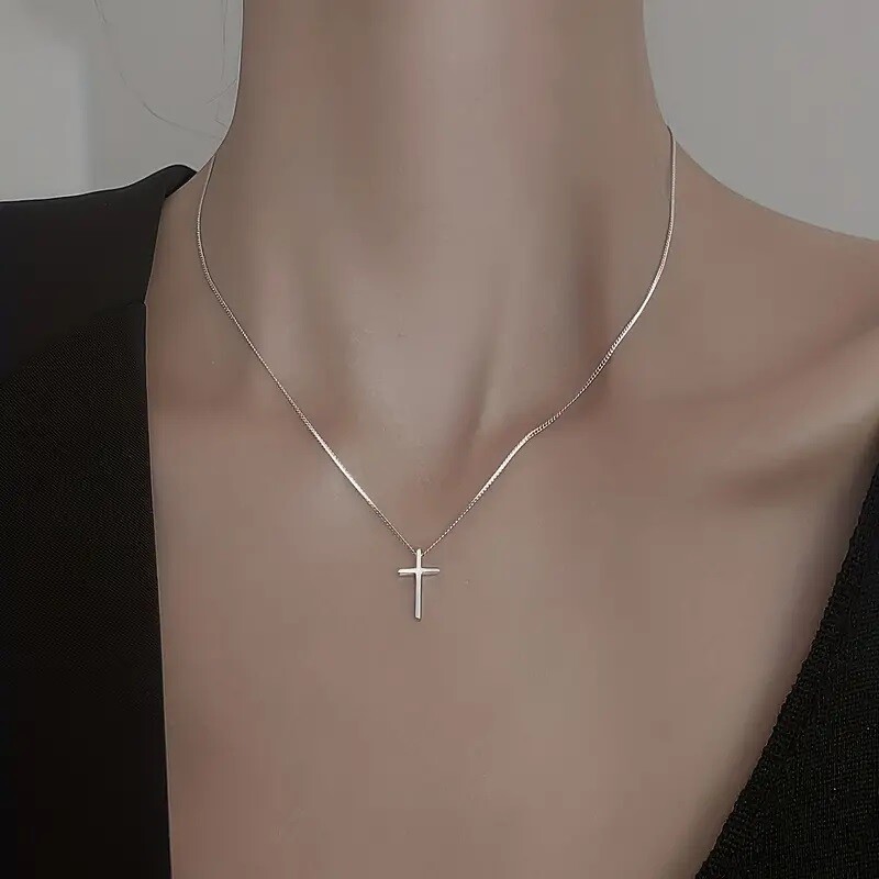Small Plain Silver Colour Cross Pendant Necklace * 47cm / 18.5inch chain + 2inch