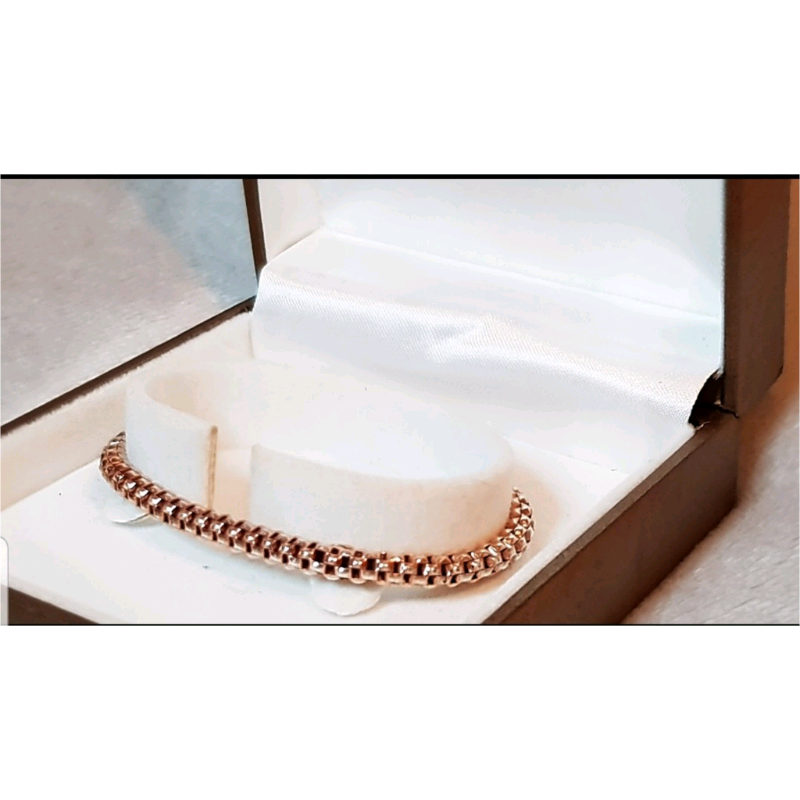 F.Hinds Women's Gold bracelet. in Dudley, West Midlands Gumtree