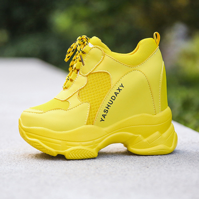 Chunky deals sneakers colorful