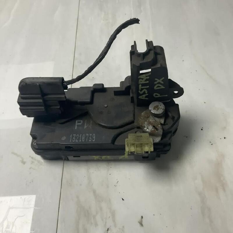 13210739 SERRATURA PORTA POSTERIORE DESTRO OPEL ASTRA (A04) (01/04>03/11<) 1.7